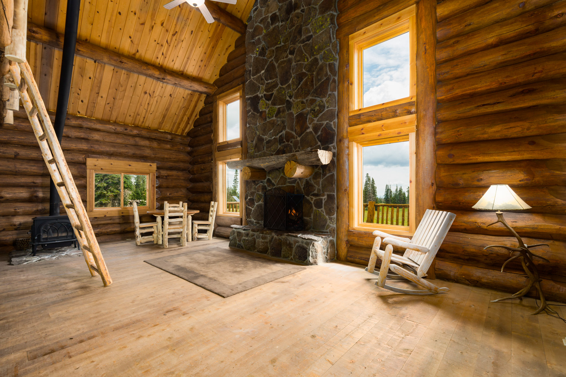 cabin-102