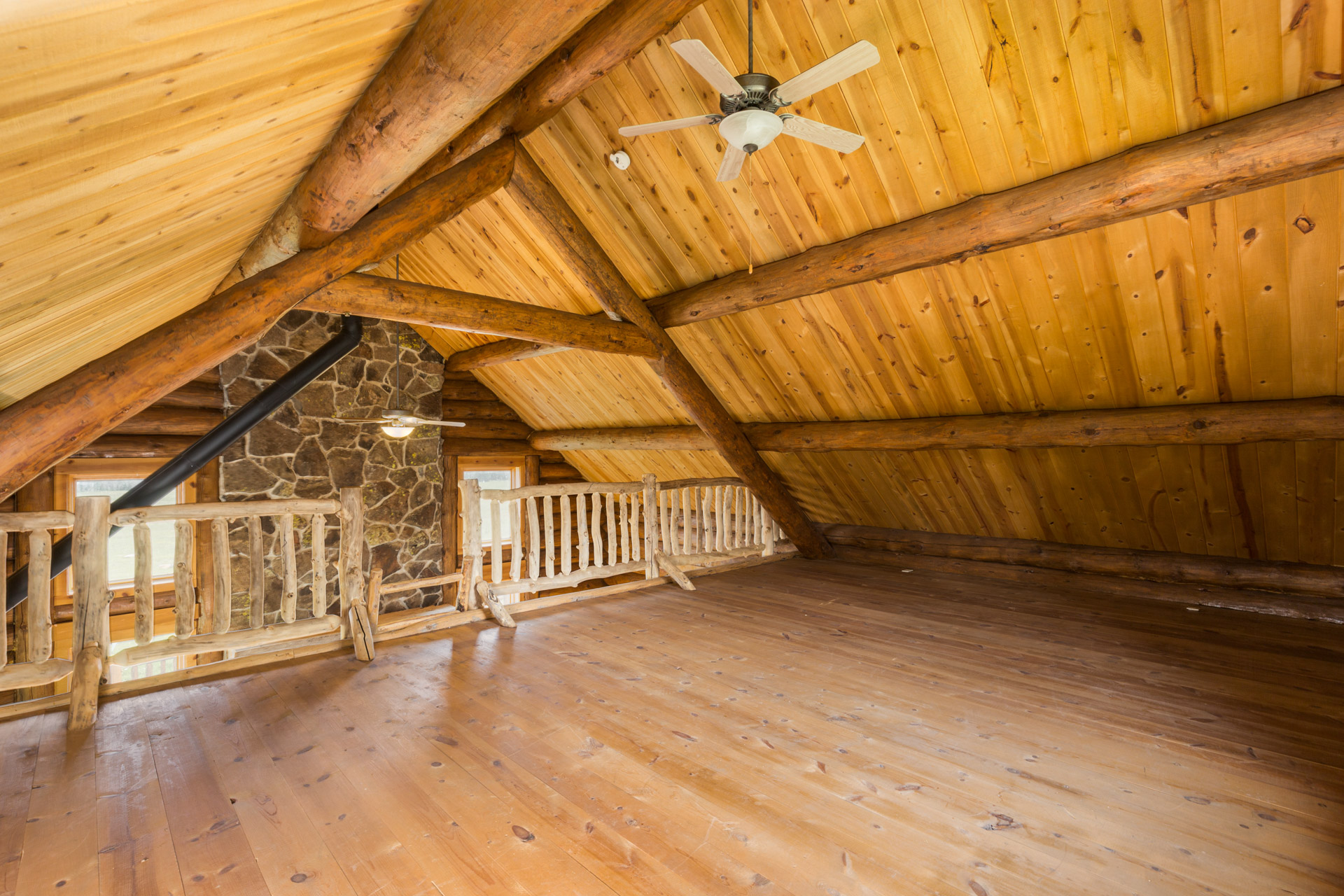 cabin-112